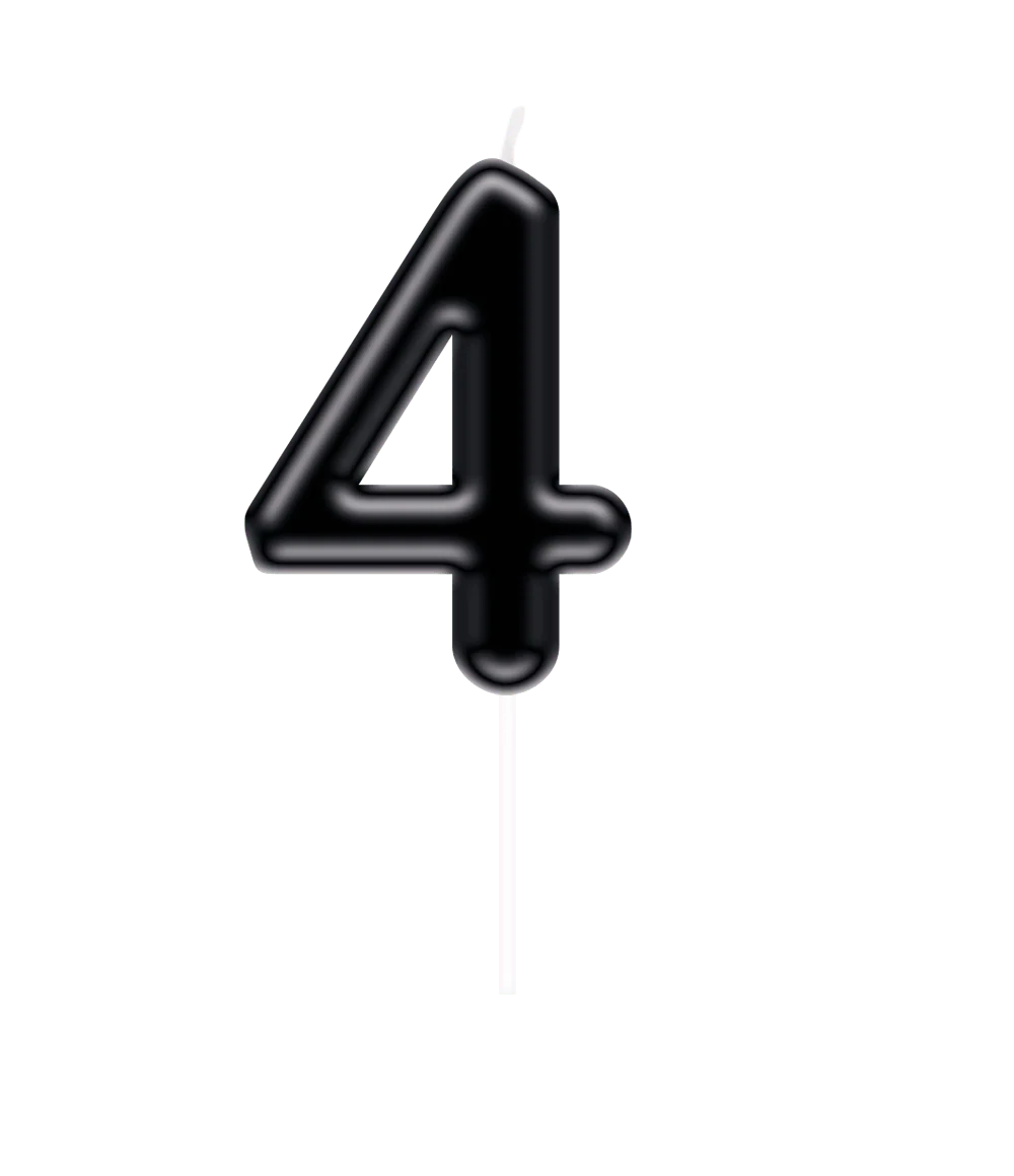4 Jaar Kaars Zwart 10,5cm