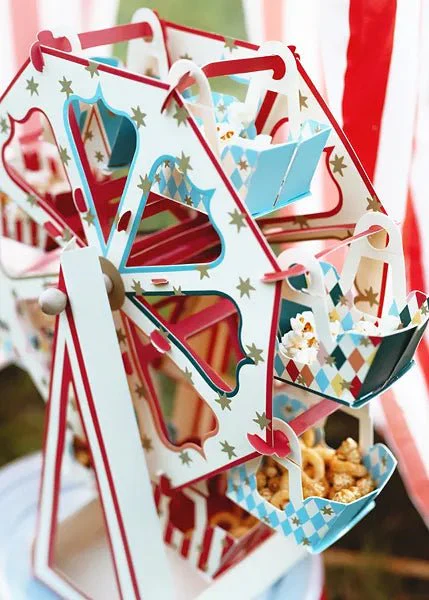 Circus Tafeldecoratie Snackkraam 50cm - Image 3