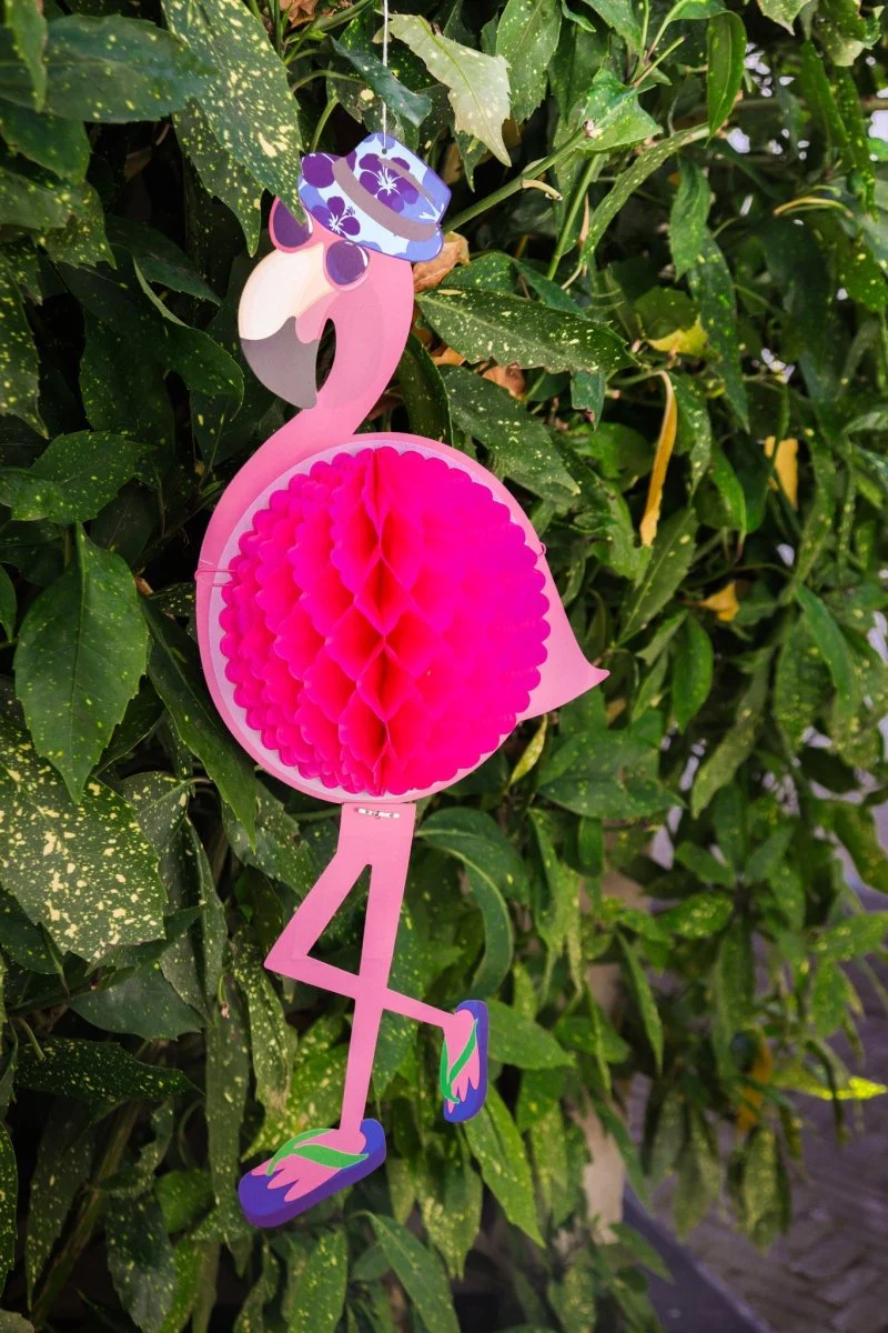 Hawaii Honeycomb Flamingo 58cm - Image 2