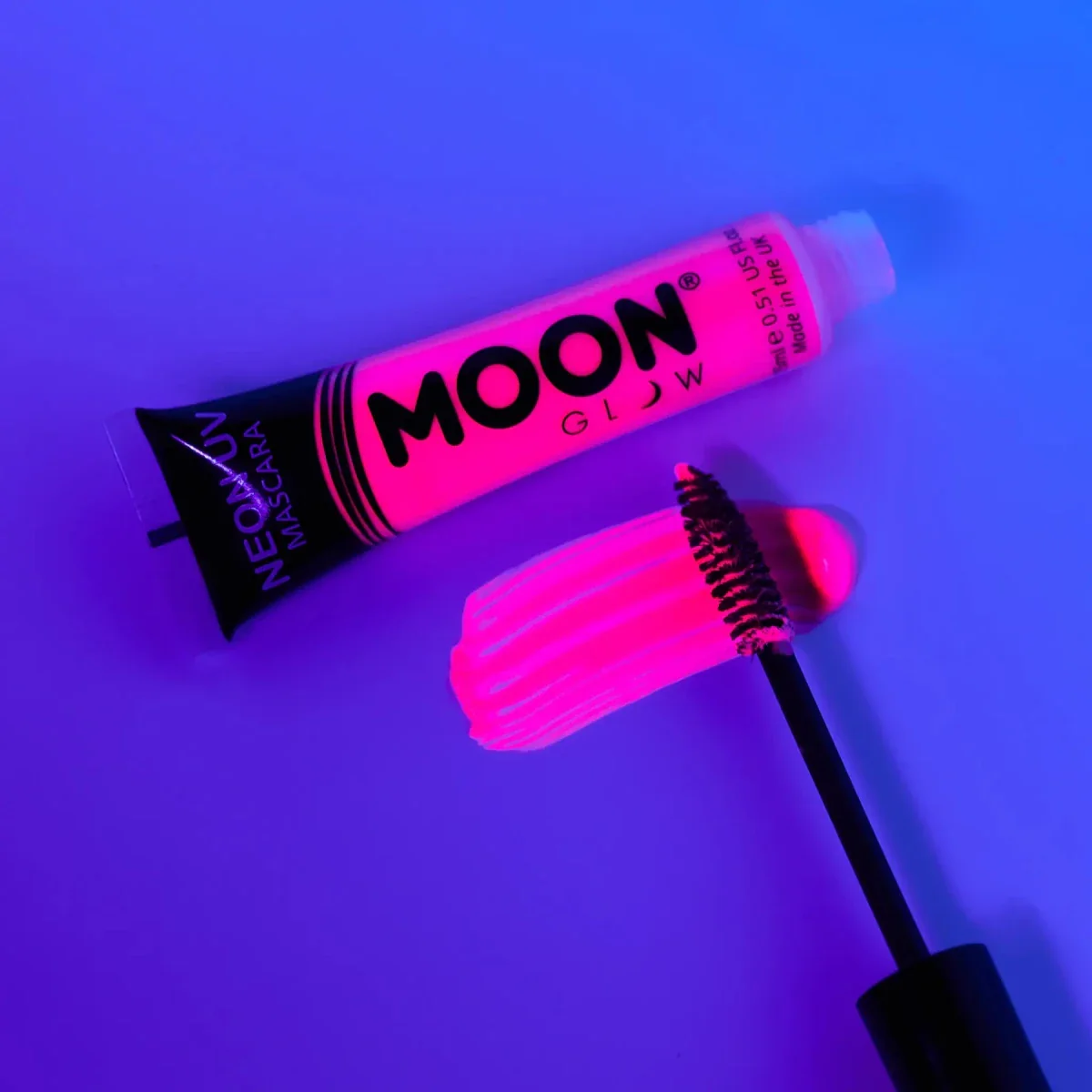 Moon Glow Neon UV Mascara Intense Pink 15ml - Image 2