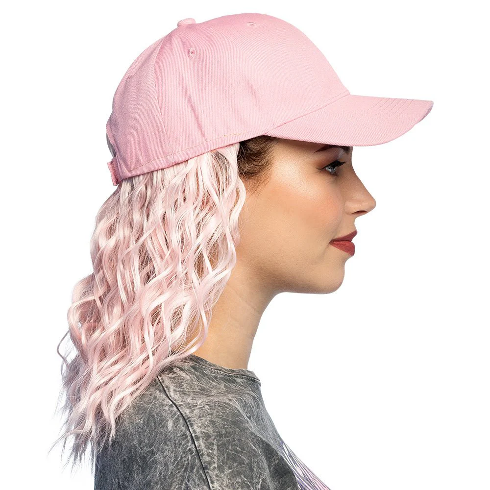 Roze Pruik Met Pet Casey - Image 3